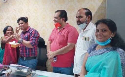 Food for the needy through Didi's kitchen